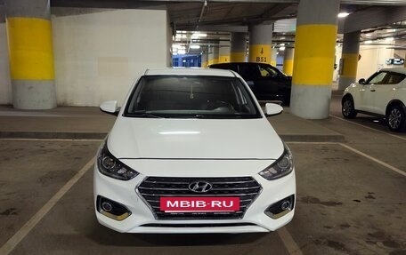 Hyundai Solaris II рестайлинг, 2018 год, 1 250 000 рублей, 3 фотография