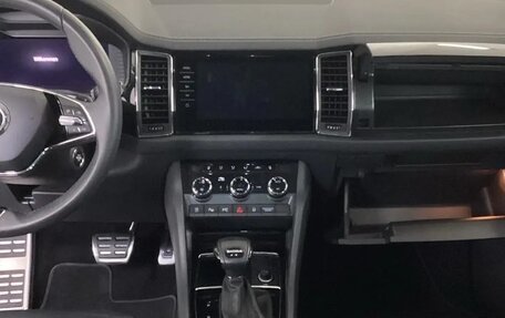 Skoda Kodiaq I, 2023 год, 2 972 000 рублей, 12 фотография