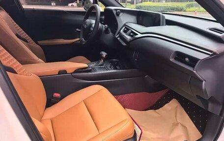Lexus UX I, 2023 год, 2 712 000 рублей, 8 фотография