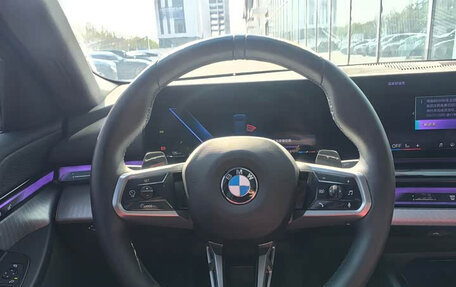 BMW 5 серия, 2025 год, 5 489 570 рублей, 6 фотография
