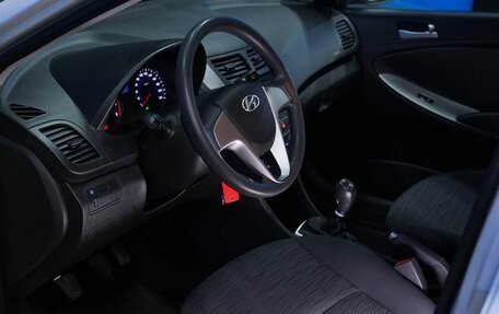 Hyundai Solaris II рестайлинг, 2016 год, 830 000 рублей, 11 фотография