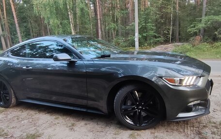 Ford Mustang VI рестайлинг, 2016 год, 3 000 000 рублей, 1 фотография