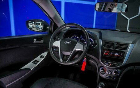 Hyundai Solaris II рестайлинг, 2016 год, 830 000 рублей, 23 фотография
