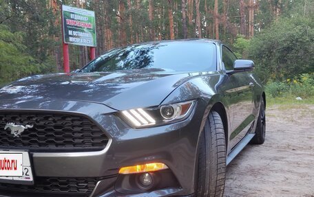 Ford Mustang VI рестайлинг, 2016 год, 3 000 000 рублей, 9 фотография