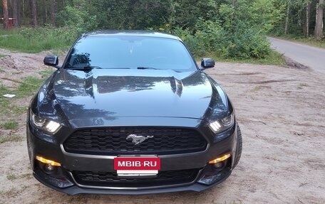 Ford Mustang VI рестайлинг, 2016 год, 3 000 000 рублей, 8 фотография