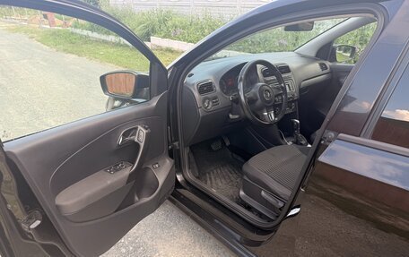 Volkswagen Polo VI (EU Market), 2013 год, 980 000 рублей, 19 фотография