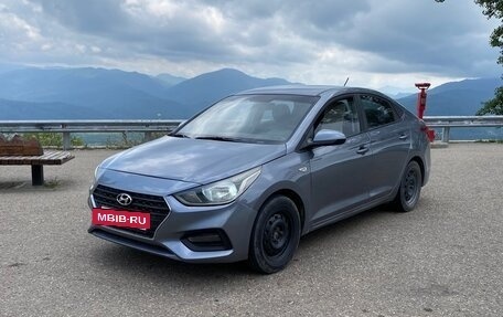 Hyundai Solaris II рестайлинг, 2017 год, 980 000 рублей, 2 фотография