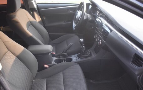 Toyota Corolla, 2015 год, 1 050 000 рублей, 10 фотография