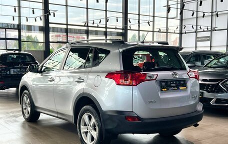 Toyota RAV4, 2014 год, 1 850 000 рублей, 7 фотография