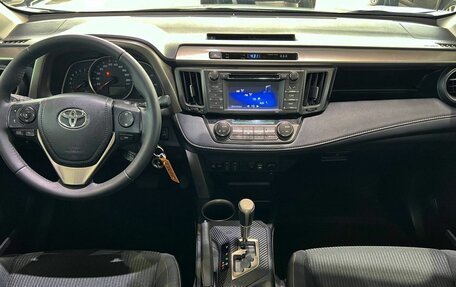 Toyota RAV4, 2014 год, 1 850 000 рублей, 18 фотография