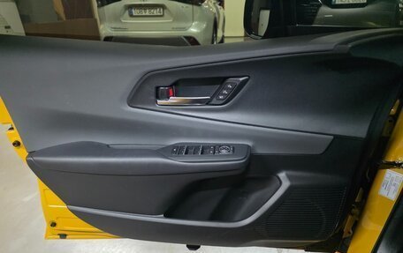 Toyota Prius IV XW50, 2025 год, 3 355 000 рублей, 5 фотография