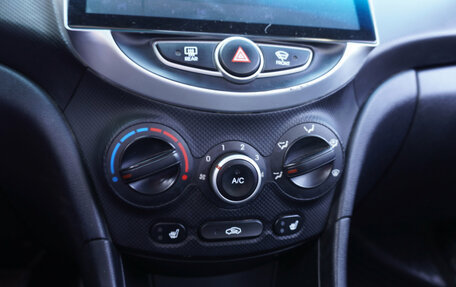 Hyundai Solaris II рестайлинг, 2014 год, 785 000 рублей, 15 фотография
