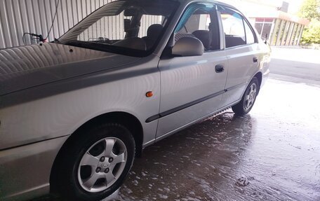 Hyundai Accent II, 2005 год, 350 000 рублей, 3 фотография