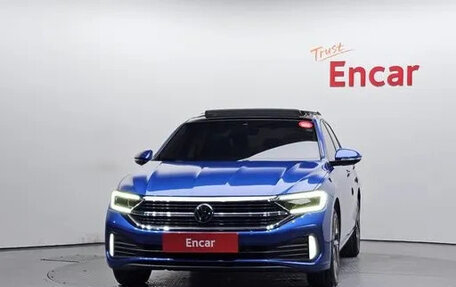 Volkswagen Jetta VII, 2022 год, 1 760 000 рублей, 2 фотография