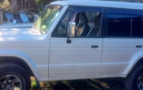 Mitsubishi Pajero III рестайлинг, 1989 год, 270 000 рублей, 1 фотография