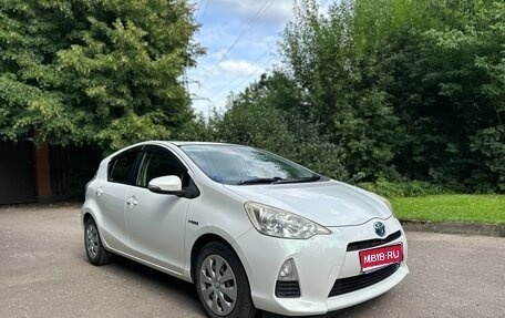 Toyota Aqua I, 2012 год, 785 000 рублей, 1 фотография