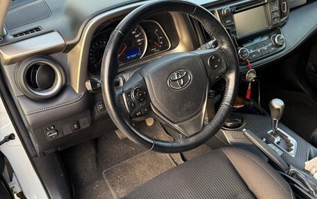 Toyota RAV4, 2013 год, 1 750 000 рублей, 15 фотография