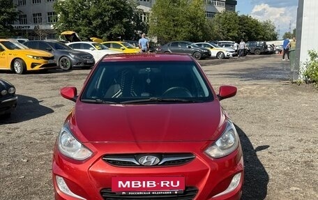 Hyundai Solaris II рестайлинг, 2011 год, 850 000 рублей, 3 фотография