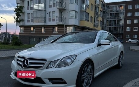 Mercedes-Benz E-Класс, 2012 год, 1 364 000 рублей, 2 фотография