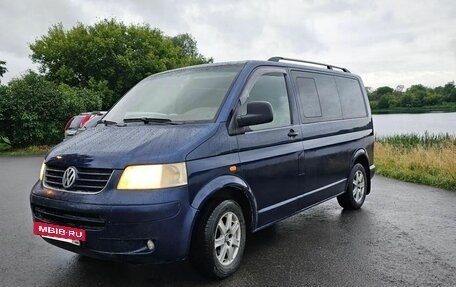 Volkswagen Transporter T5 рестайлинг, 2004 год, 965 000 рублей, 2 фотография