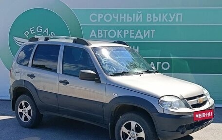 Chevrolet Niva I рестайлинг, 2018 год, 675 000 рублей, 2 фотография