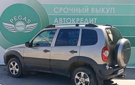 Chevrolet Niva I рестайлинг, 2018 год, 675 000 рублей, 5 фотография