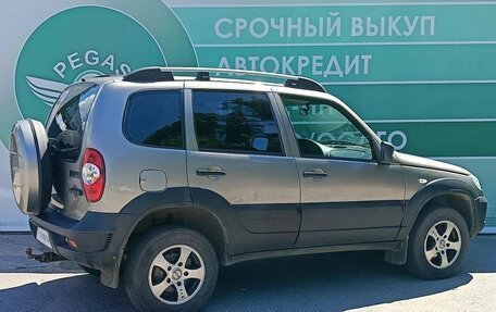 Chevrolet Niva I рестайлинг, 2018 год, 675 000 рублей, 4 фотография
