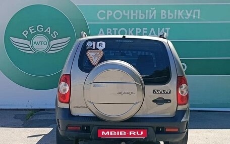Chevrolet Niva I рестайлинг, 2018 год, 675 000 рублей, 6 фотография