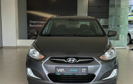 Hyundai Solaris II рестайлинг, 2011 год, 745 000 рублей, 2 фотография