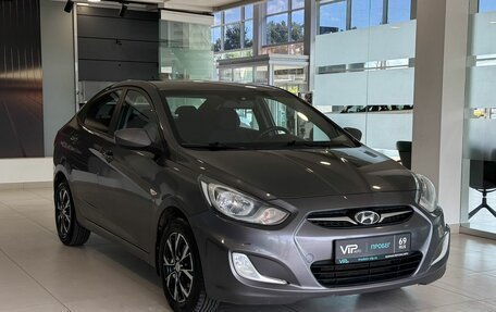 Hyundai Solaris II рестайлинг, 2011 год, 745 000 рублей, 3 фотография