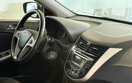 Hyundai Solaris II рестайлинг, 2011 год, 745 000 рублей, 8 фотография