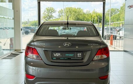 Hyundai Solaris II рестайлинг, 2011 год, 745 000 рублей, 5 фотография