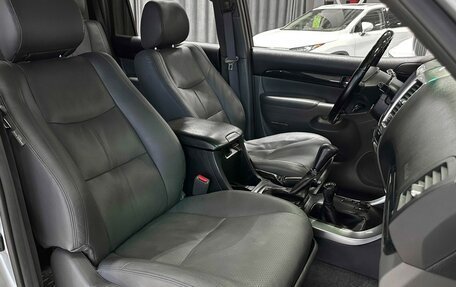Toyota Land Cruiser Prado 120 рестайлинг, 2007 год, 2 197 000 рублей, 16 фотография