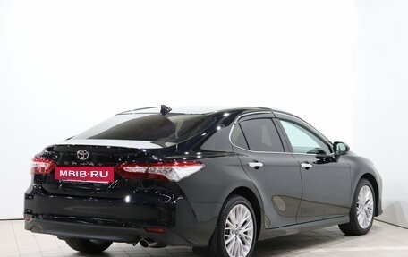 Toyota Camry, 2019 год, 3 100 000 рублей, 5 фотография