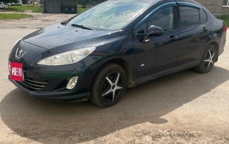 Peugeot 408 I рестайлинг, 2014 год, 600 000 рублей, 3 фотография