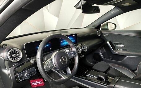 Mercedes-Benz CLA, 2020 год, 3 065 000 рублей, 19 фотография
