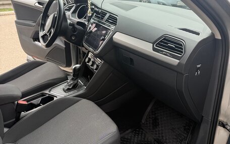 Volkswagen Tiguan II, 2019 год, 1 840 000 рублей, 12 фотография