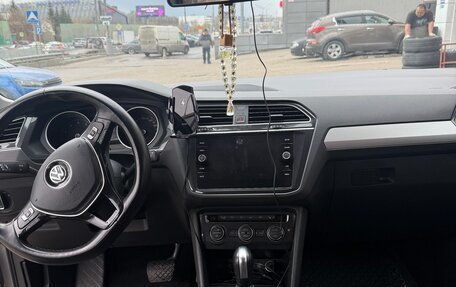 Volkswagen Tiguan II, 2019 год, 1 840 000 рублей, 11 фотография