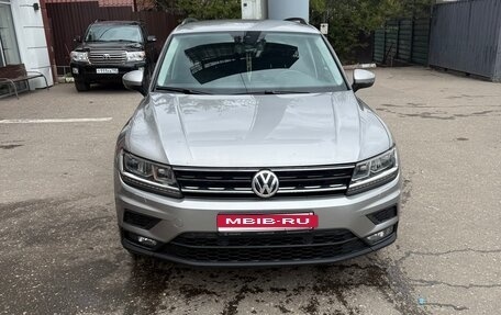 Volkswagen Tiguan II, 2019 год, 1 840 000 рублей, 2 фотография