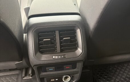 Volkswagen Tiguan II, 2019 год, 1 840 000 рублей, 17 фотография