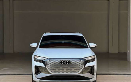 Audi Q4 e-tron, 2025 год, 4 900 000 рублей, 2 фотография