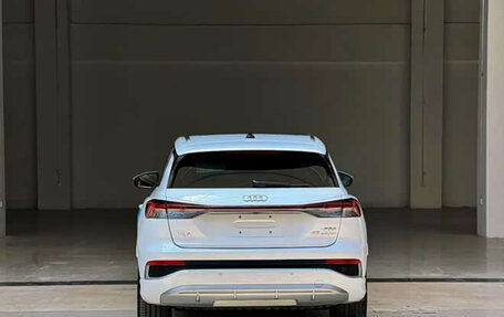 Audi Q4 e-tron, 2025 год, 4 900 000 рублей, 5 фотография