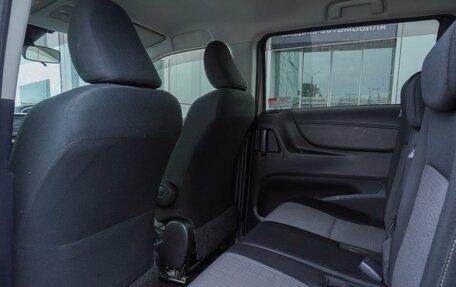 Toyota Sienta II, 2019 год, 1 643 000 рублей, 16 фотография