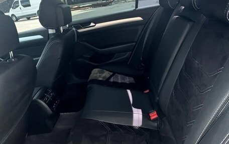 Volkswagen Passat B8 рестайлинг, 2017 год, 1 770 000 рублей, 4 фотография