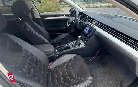 Volkswagen Passat B8 рестайлинг, 2017 год, 1 770 000 рублей, 5 фотография