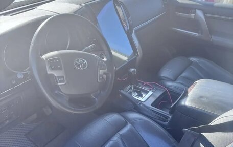 Toyota Land Cruiser 200, 2008 год, 2 450 000 рублей, 4 фотография