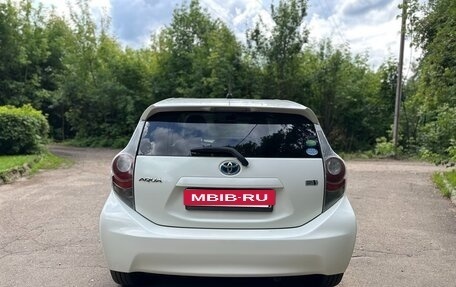 Toyota Aqua I, 2012 год, 785 000 рублей, 4 фотография