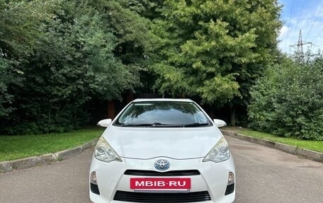 Toyota Aqua I, 2012 год, 785 000 рублей, 3 фотография