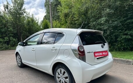 Toyota Aqua I, 2012 год, 785 000 рублей, 2 фотография