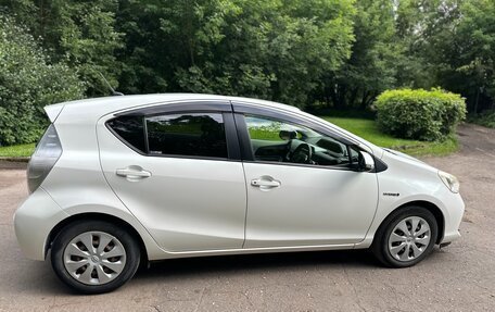 Toyota Aqua I, 2012 год, 785 000 рублей, 6 фотография